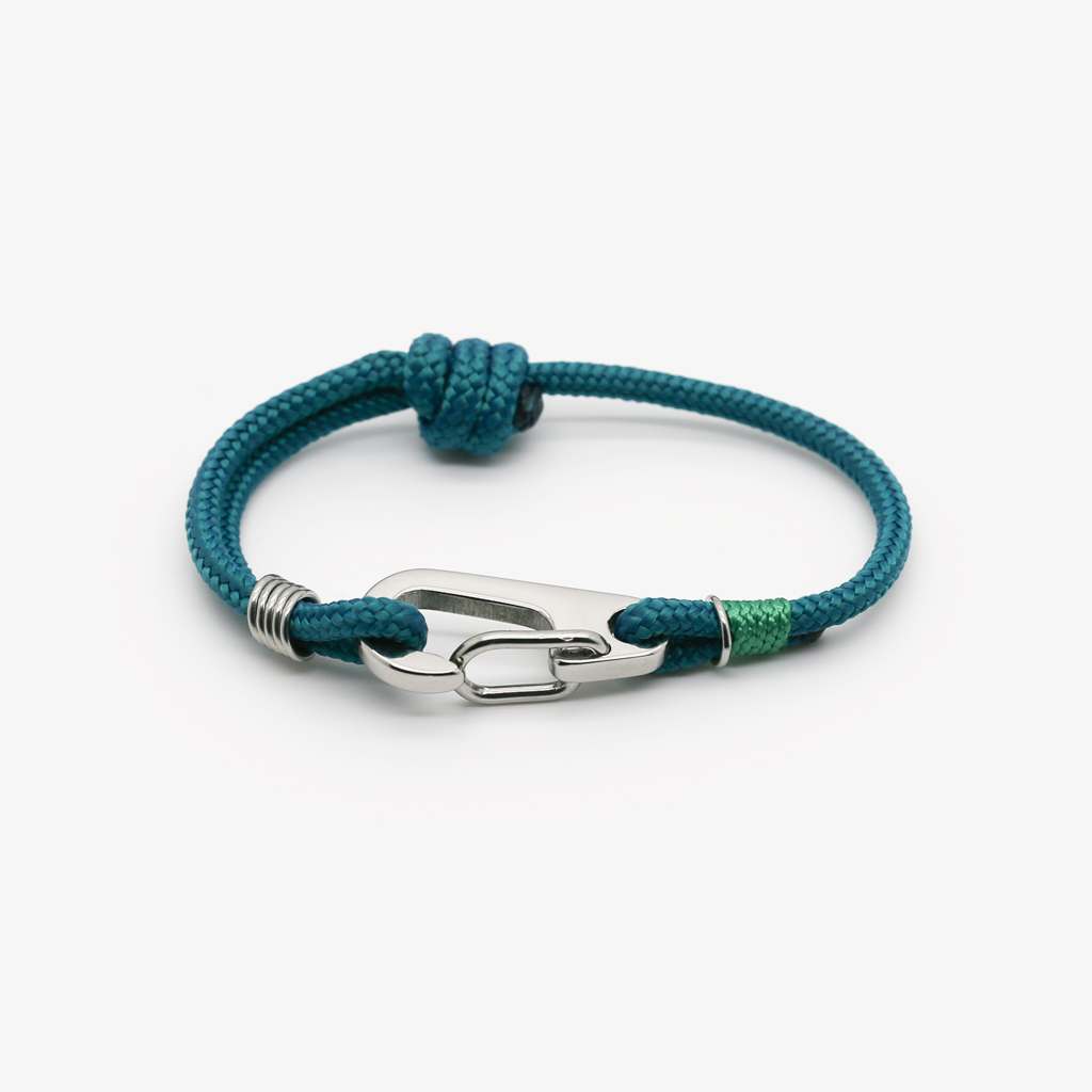 Bracelet Méribel en mousqueton avec corde verte pour enfant, vue produit sur fond blanc, Monzémaré